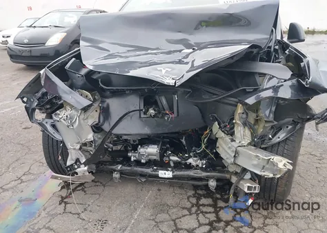 2024 Tesla Model Y Long Range Dual Motor All-Wheel Drive/Rwd from USA, damaged, VIN 7SAYGDED6RF102745